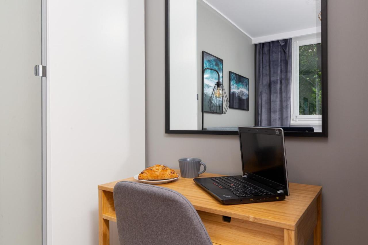 Lägenhet Beautiful Two-bedroom Bielany By Renters