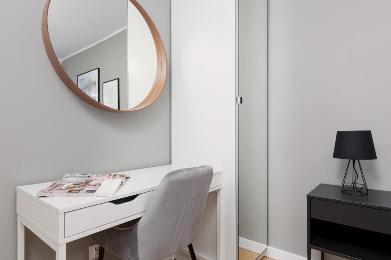 Beautiful Two-bedroom Bielany By Renters Butas *