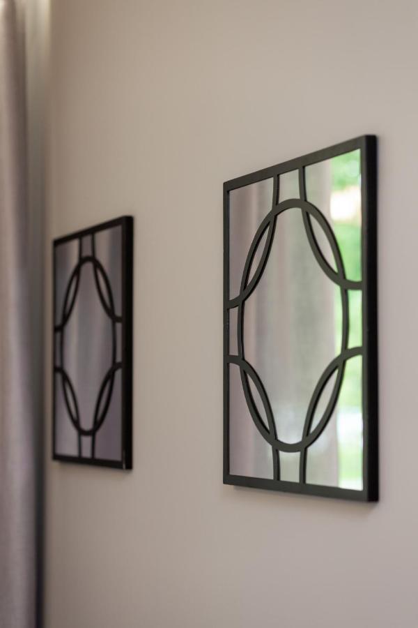 Butas Beautiful Two-bedroom Bielany By Renters Warsaw